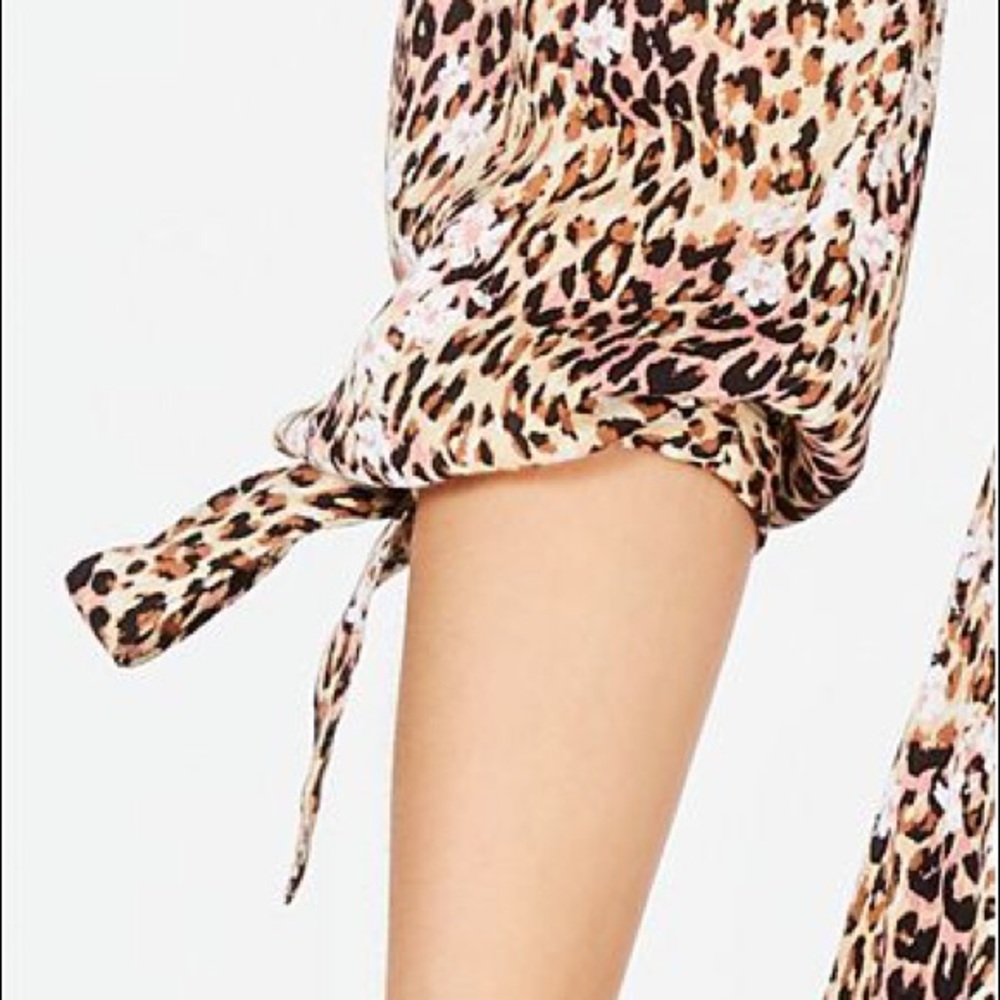 American Rag Belted Surplus Leopard Print Mini - Picture 7 of 7